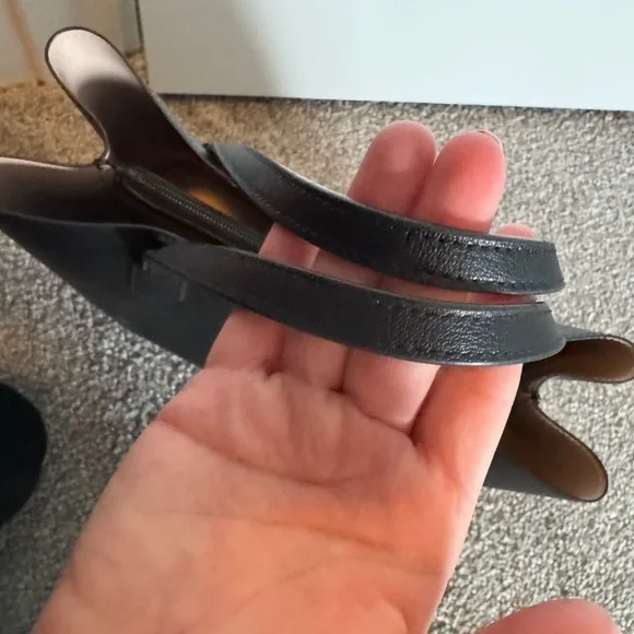 EUC Kate Spade Black Leather Shoulder Bag - Picture 4 of 9